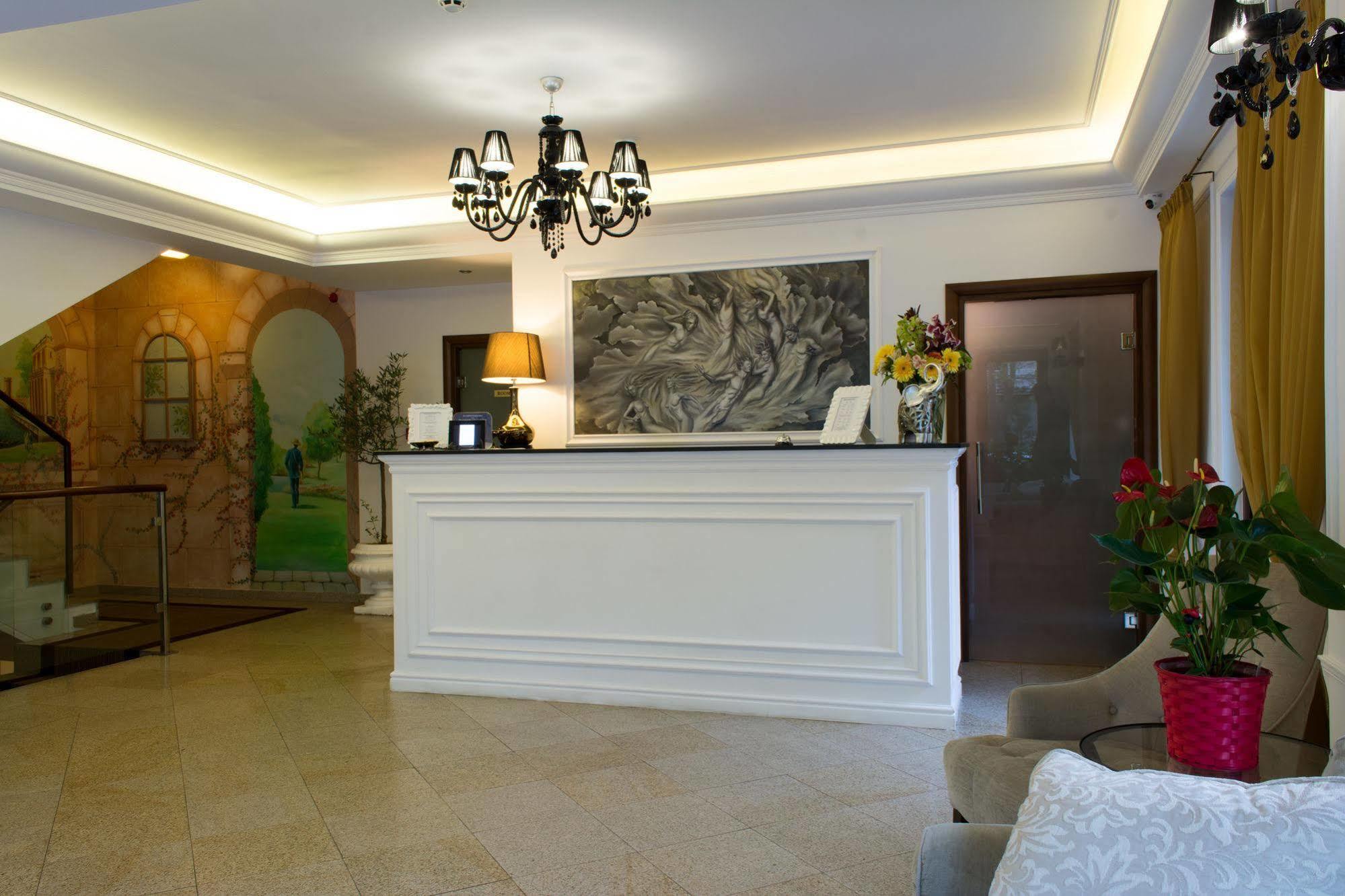 Dbh Bucharest Hotel Exterior foto